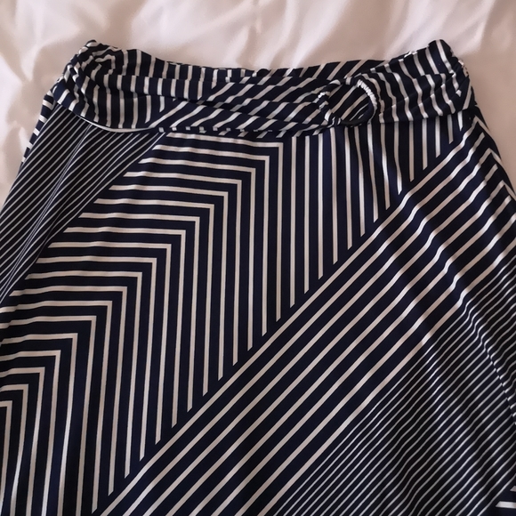 Maxi skirt XL - Picture 2 of 3